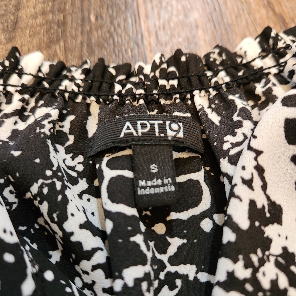 Apt. 9 Patterned Top - Picture 2 of 4